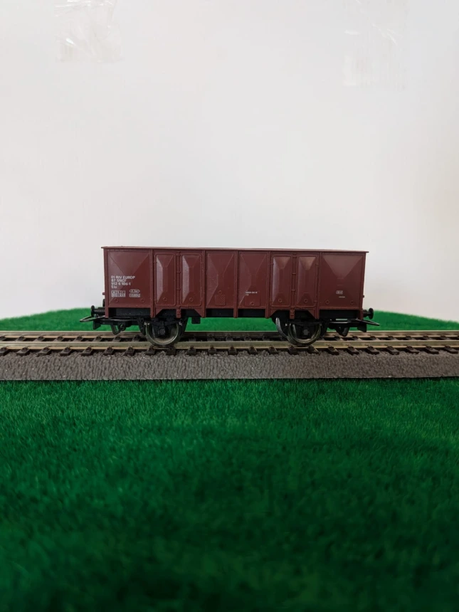 JOUEF : wagon-tombereau à 2 essieux SNCF type OCEM réf. 6225