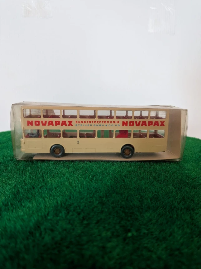 Wiking Bus Novapax réf. 24730 occasions avec boite